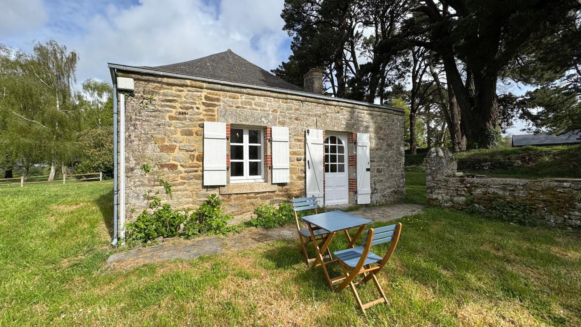 Gite De Couple Cosy Avec Vue Sur Chateau Tremohar - Golfe Du Morbihan, 20 Min De Vannes Berric Ngoại thất bức ảnh